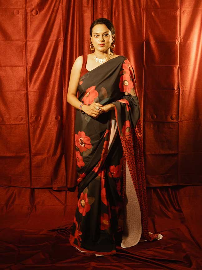 Midnight Daffodil Crepe Saree