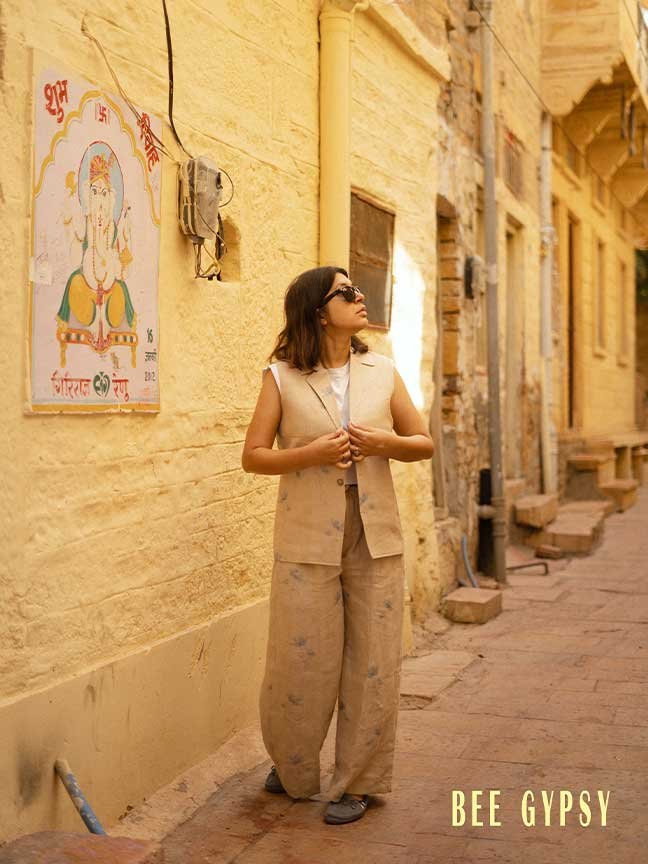 Desert form linen vest set