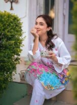 MEADOW-MAGIC-WITH-TULIP-PANTS4