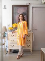 YELLOW-STRIPED-TULIP4